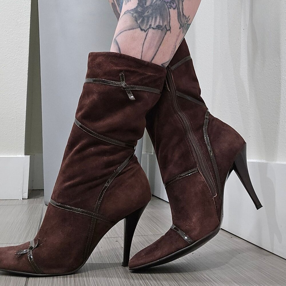BCBG Paris โฆ Brown Suede Heeled Boots โฆ Stiletto Zipper Strap Detail Size 8 - Picture 4 of 16